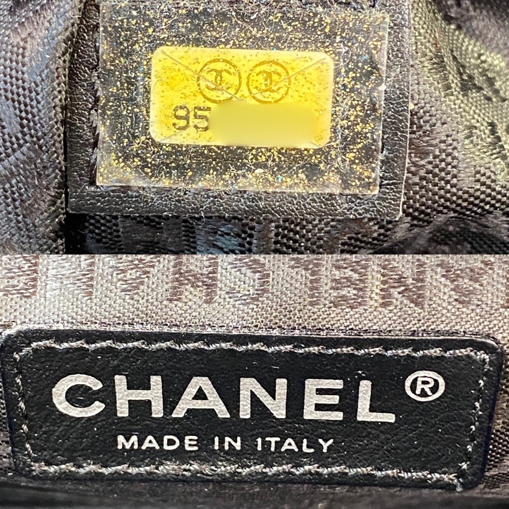 CHANEL Vintage Caviar Square Quilted Bowler Bag - Picture 16 of 17